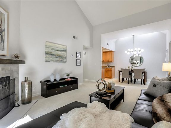 4th image of 1772 Braddock Ct