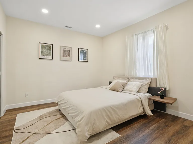540 W Avenue 28 — Photo 17