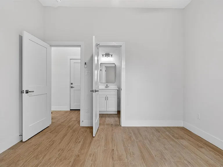 1067 Ferguson Way — Photo 34
