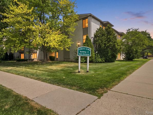 31993 W Twelve Mile Rd Unit 208