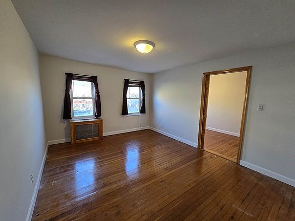 5th image of 23-67 21st St Floor 2