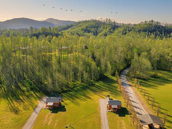 3rd image of 181 Highway 32