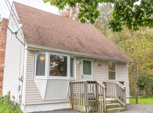 55 School House Rd, Middletown, NY 10940