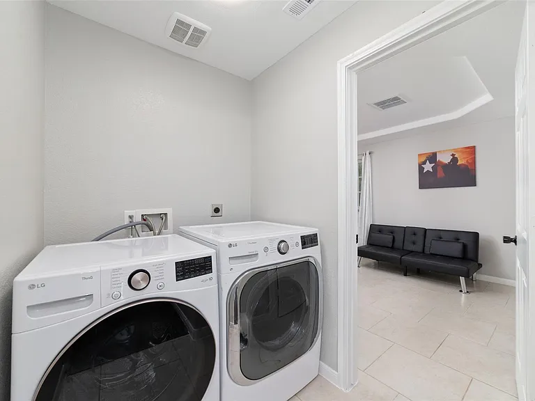 617 Frisco St — Photo 12