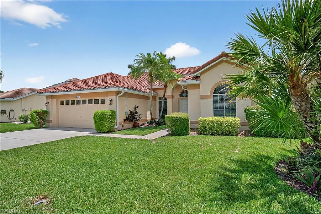 3 bed, 2.0 bath, 1659 sqft, $4,500 — Photo 3