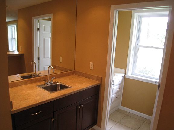 3rd image of 3853 Lake Aire Dr
