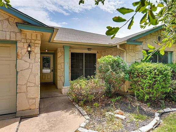 2nd image of 2561 Vernell Way