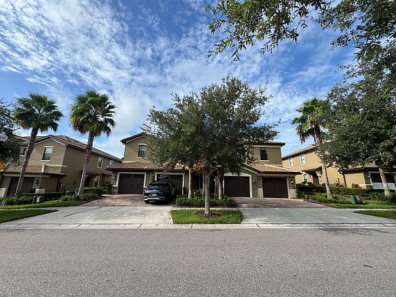 2nd image of 8964 Azalea Sands Ln
