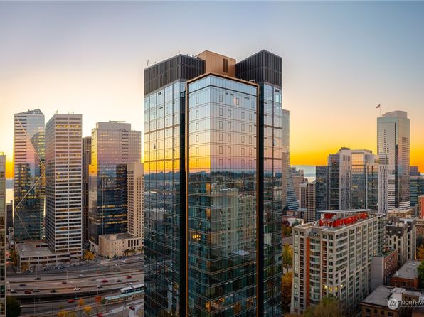 800 Columbia Street #2109, Seattle, WA 98104