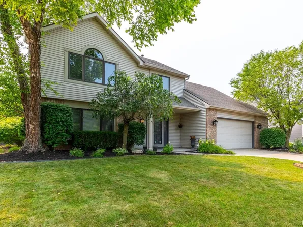 8921 Hickory Knoll Blvd, Fort Wayne, IN 46825