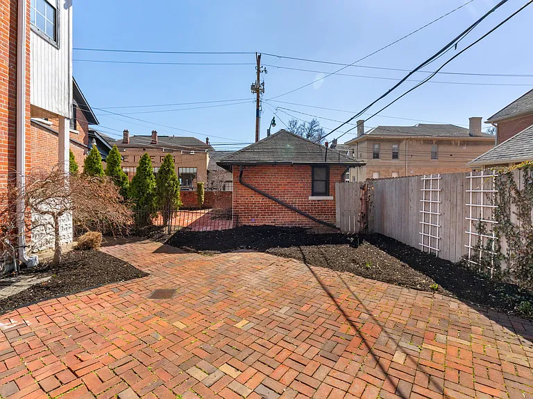 529 S 3rd St — Photo 62