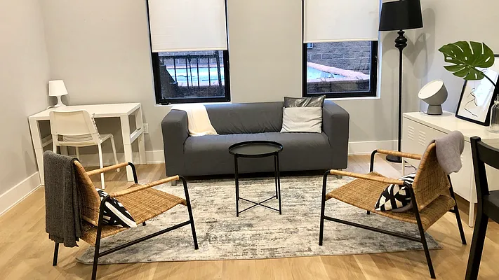 Rented by Nooklyn NYC LLC | media 35