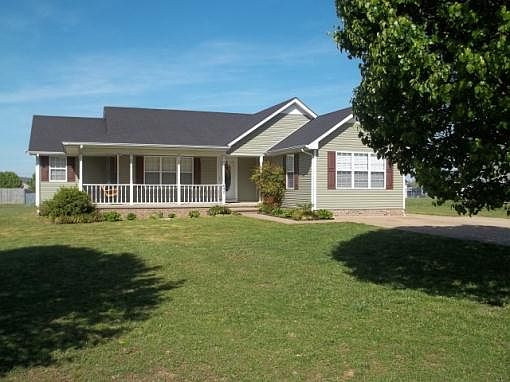 1st image of 690 Edgefield Dr