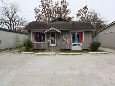3206 Ryan St, Lake Charles, LA, 70601