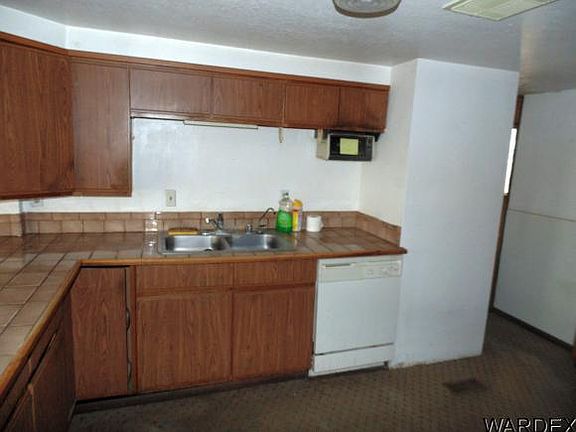 5th image of 2124 Santa Cruz Ave