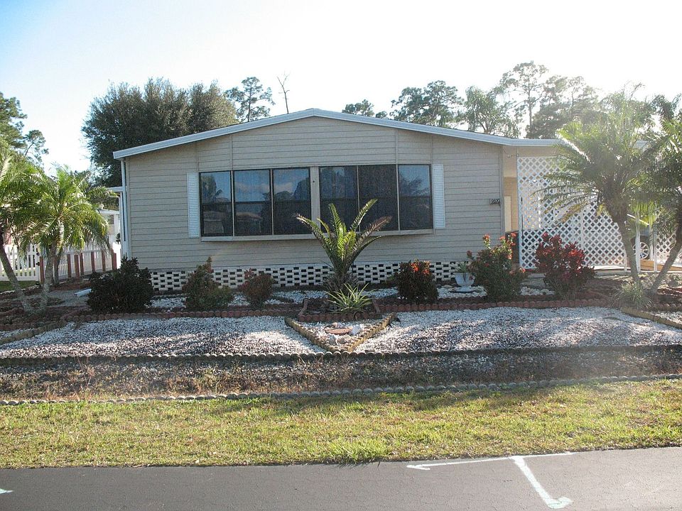 2nd image of 9870 Creekwood Ln