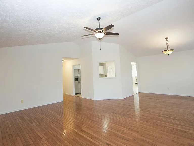 8 Moore Dr — Photo 8