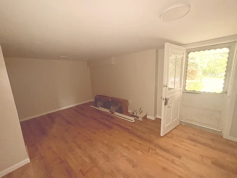 412 Gravel Pond Rd #8 — Photo 9
