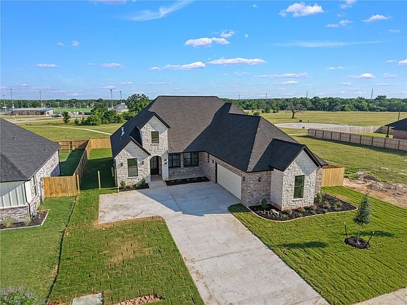 2nd image of 4225 Skylar Dr