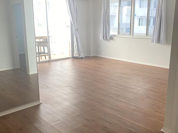 4th image of 925 N Halifax Ave APT 803