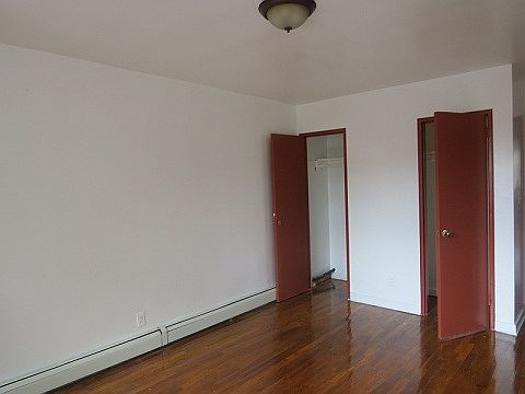 1st image of 3242 36th St APT 1