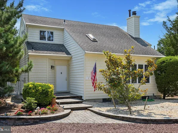 726 1st St, Somers Point, NJ 08244