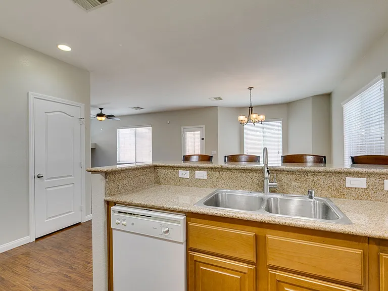 9341 Colorful Rainbow Ave — Photo 28