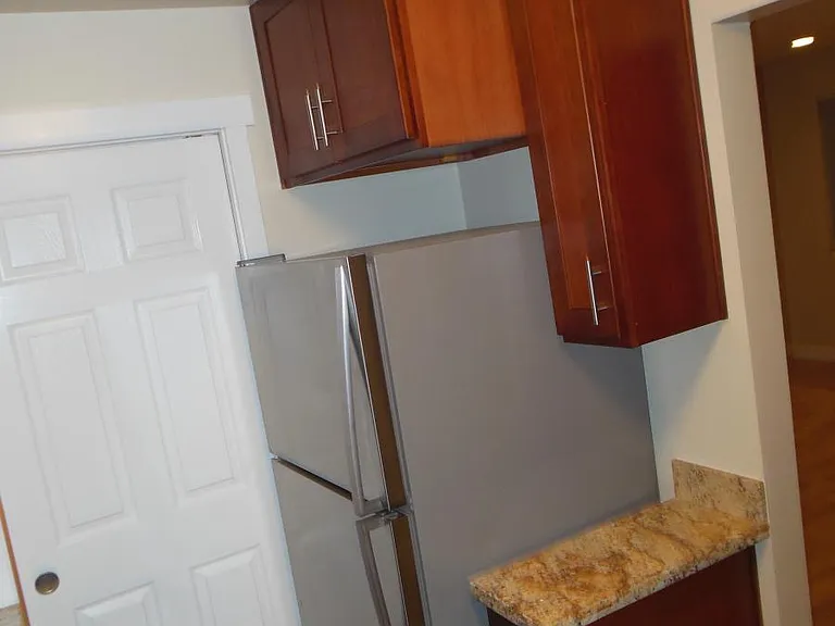 1150 10th Ave E #4 — Photo 9