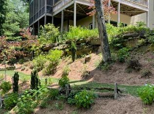 432 Deer Run Rd, Sapphire, NC 28774