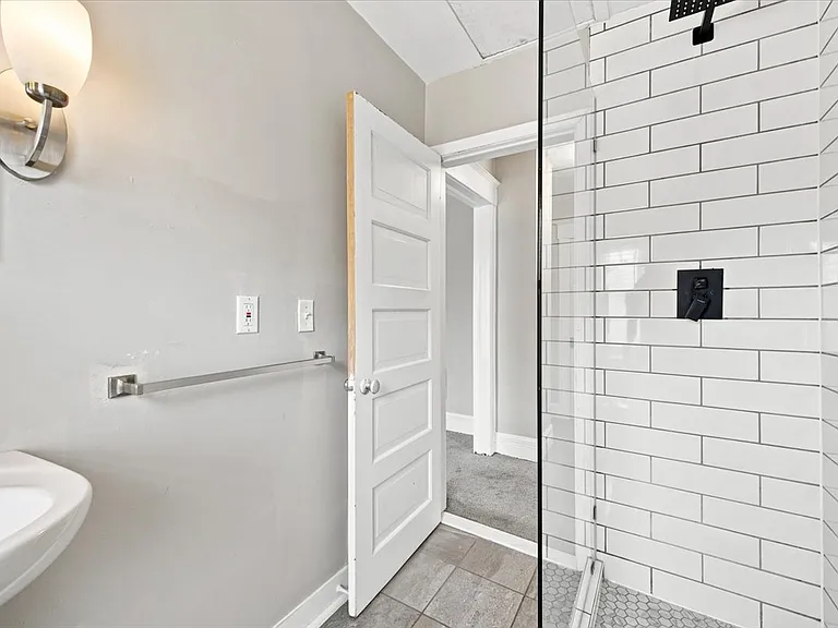 802 S Lafayette Ave #2 — Photo 11