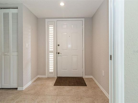 3rd image of 240 Lewis Cir APT 514