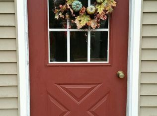 71 Ealer Hill Rd, Kintnersville, PA 18930