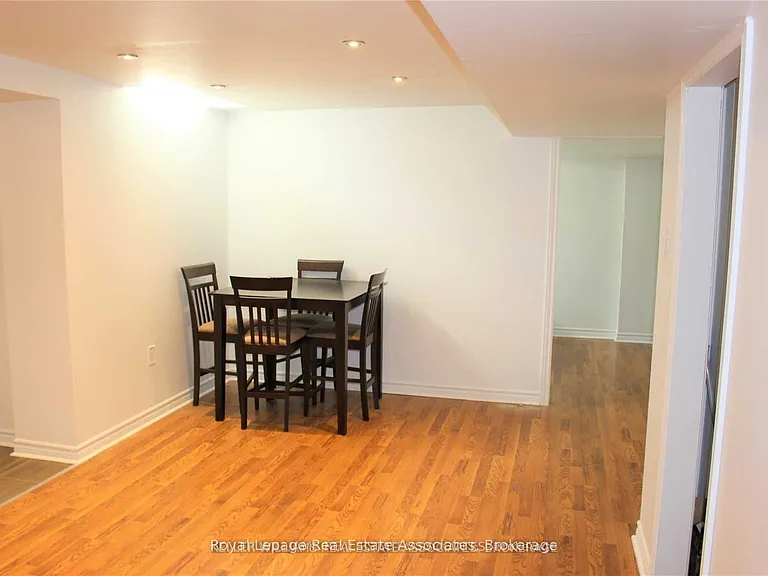 155 Johnswood Cres #BASEMENT — Photo 4
