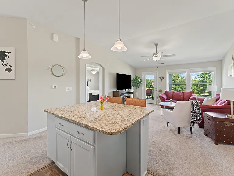 2138 Siena Ave — Photo 2
