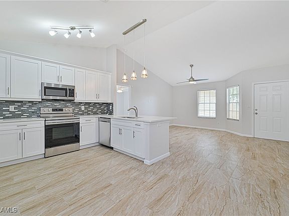5th image of 8396 Pittsburgh Blvd
