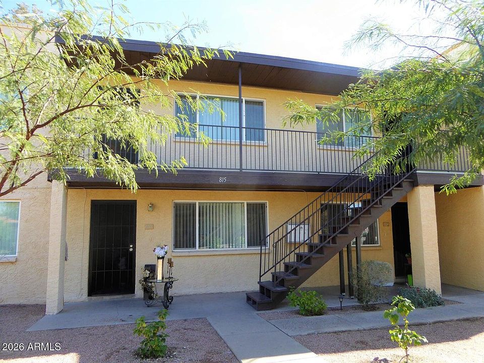 2nd image of 815 W RAY Road
