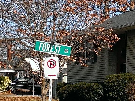 2nd image of 2091 Forest Dr