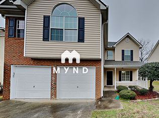 5840 Colonnade Dr, Rex, GA 30273