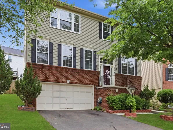2917 Markhams Grant Dr, Woodbridge, VA 22191
