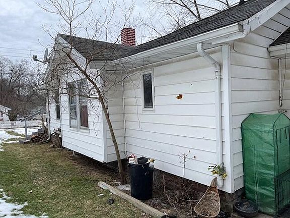 2nd image of 143 Seivour Ave