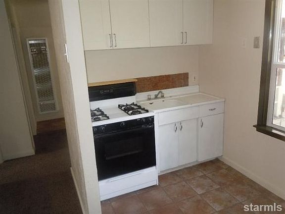 2nd image of 2533 Osborne Ave #1