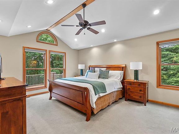 2nd image of 304 Timberlake Ln