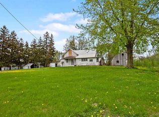 712 14th St, Kalona, IA 52247