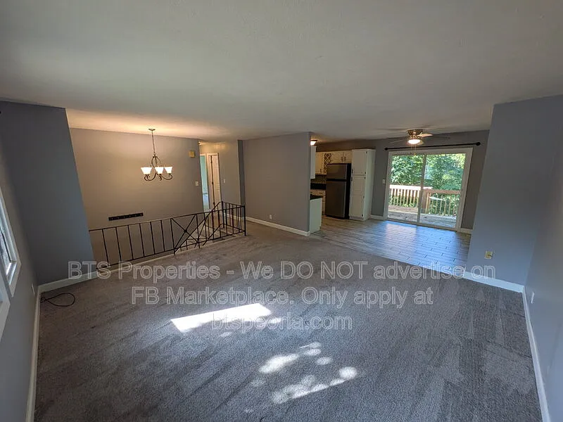 3 bed, 2.0 bath, 1621 sqft, $1,850 — Photo 4