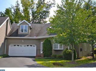 4 Graystone Dr, Glen Mills, PA 19317