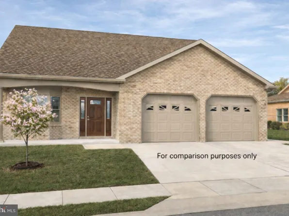 13226 Onyx Dr, Hagerstown, MD 21742