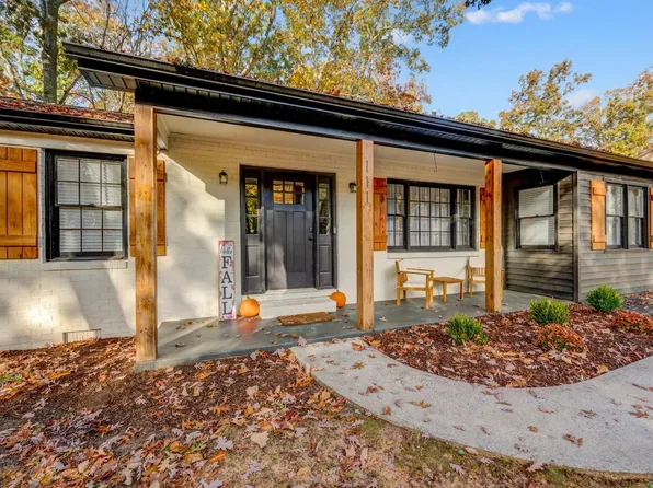 111 Green Tree Dr, Forest, VA 24551