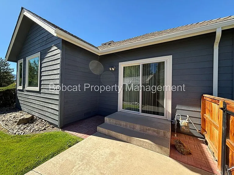 1300 Bridle Way — Photo 50