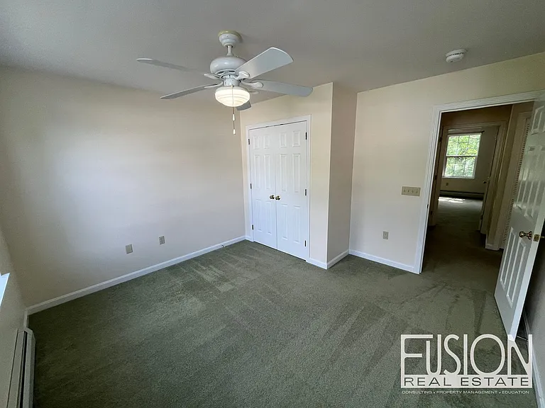 58 Stonington Cir — Photo 18