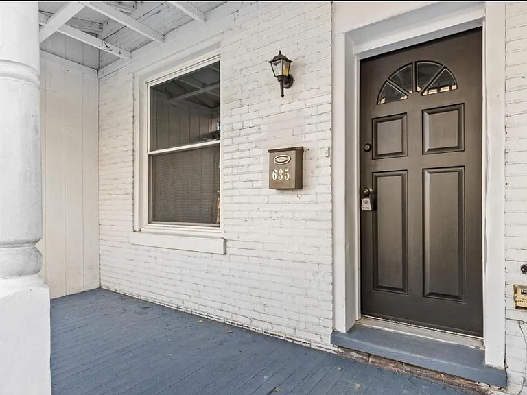 635 Camp St — Photo 14